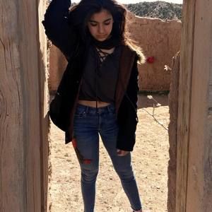 Meet your Posher, Abigail